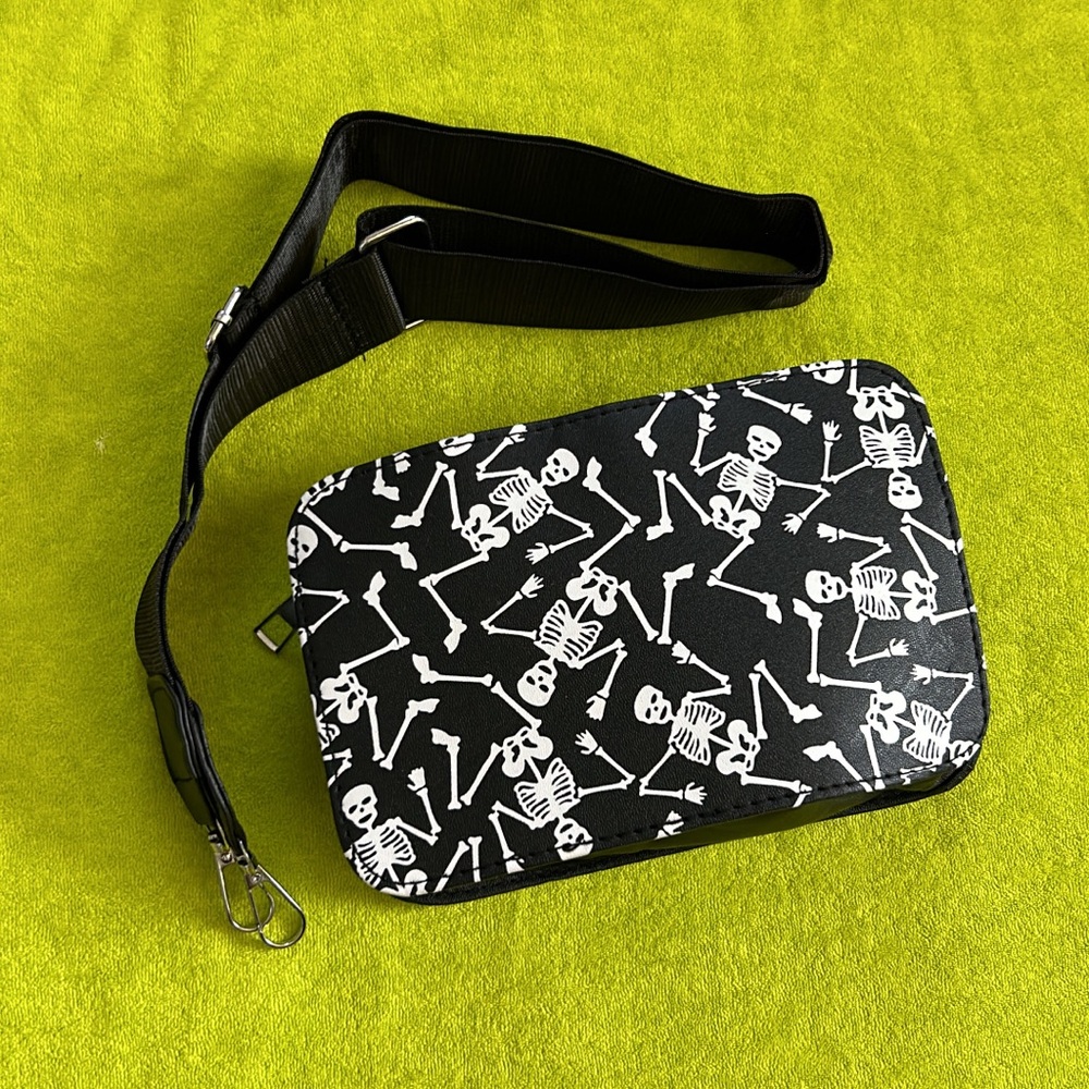 Skeleton purse